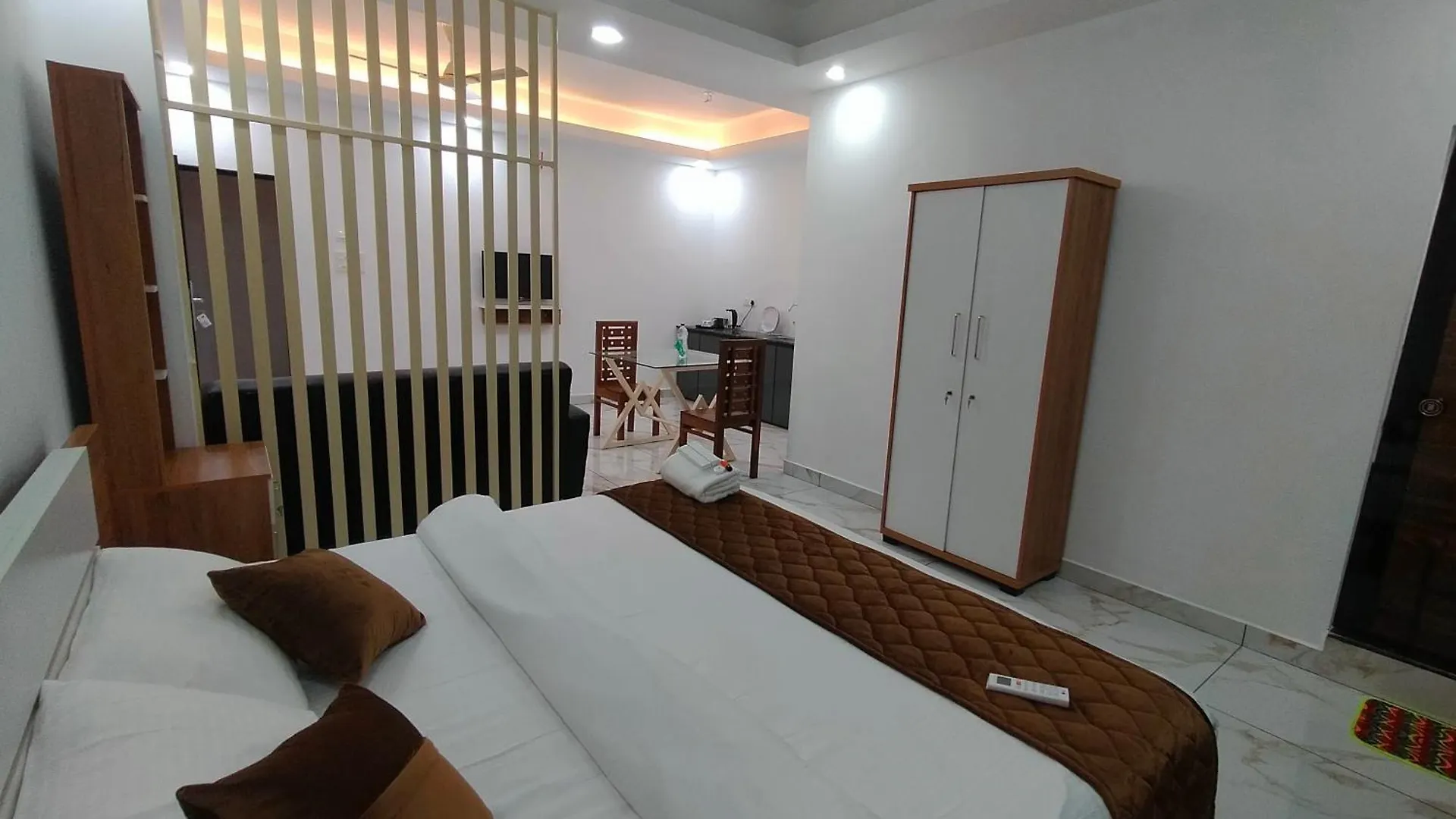 Hotel The Mountmist Kochi
